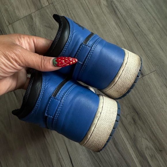 Air Jordan 1 Retro High OG GS 'Royal' 2013 - Picture 5 of 8